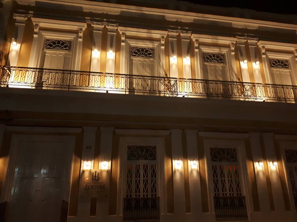 Exteriores del Hotel Louvre, Matanzas