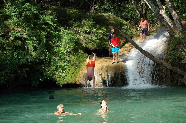 Topes de Collantes, Salto del Caburní Natural Pools Topes de Collantes, Salto del Caburní Natural Pools