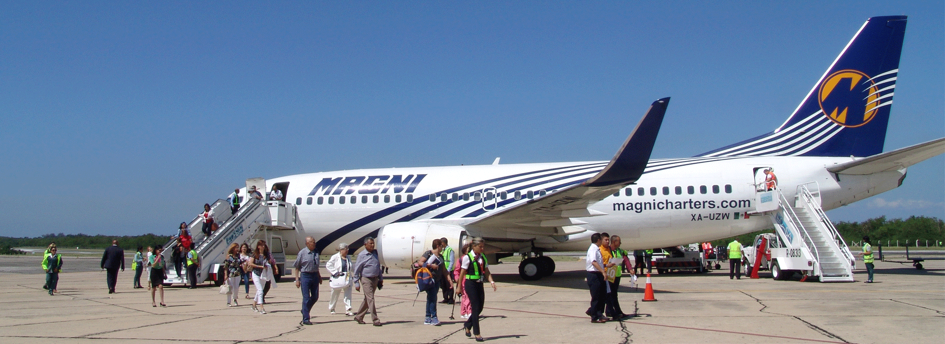 Piste Jaime Gonzalez International Airport , Cienfuegos, Cuba Travel